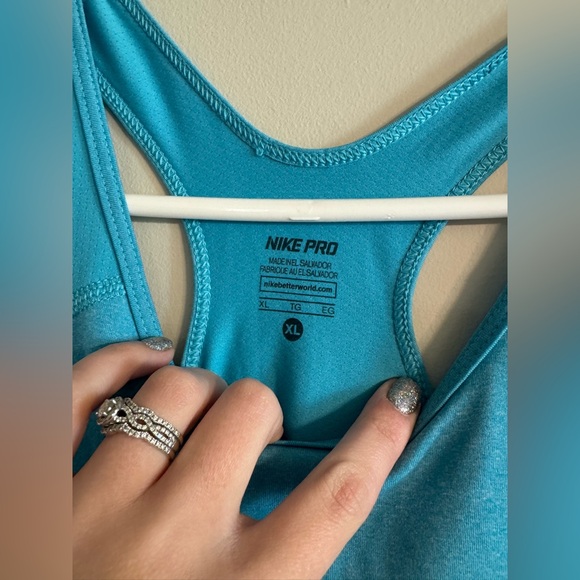 Nike Blue Fitted Tank Top - Picture 3 of 4